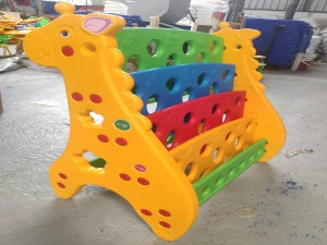 Giá sách hình con hươu